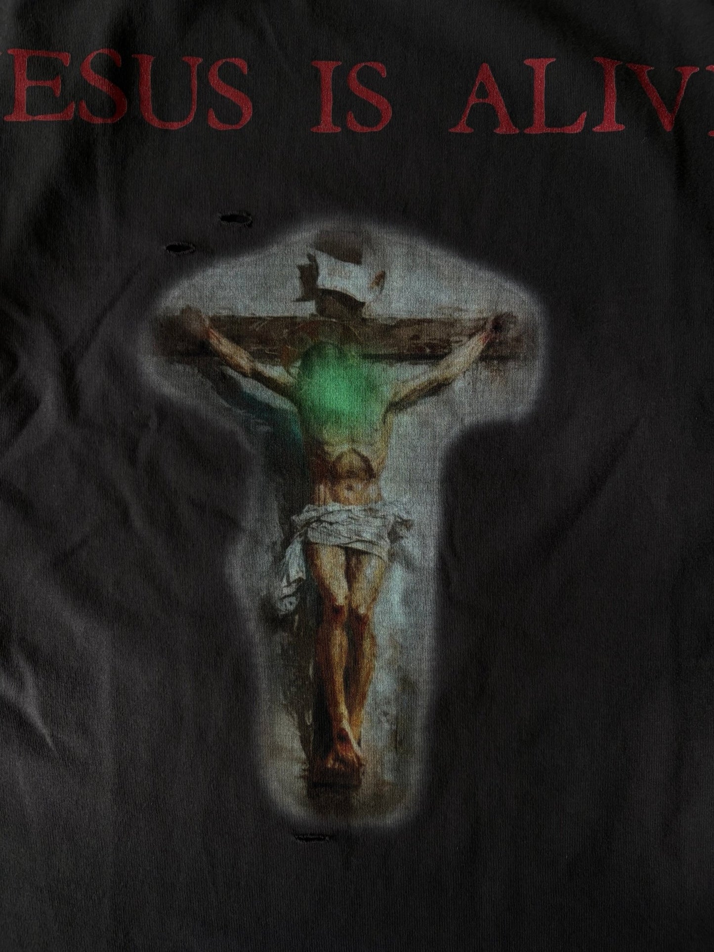 CHRIST IS ALIVE TEE