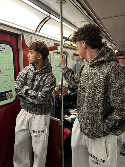 GARMENT OF PRAISE - Prayers Avenu ​