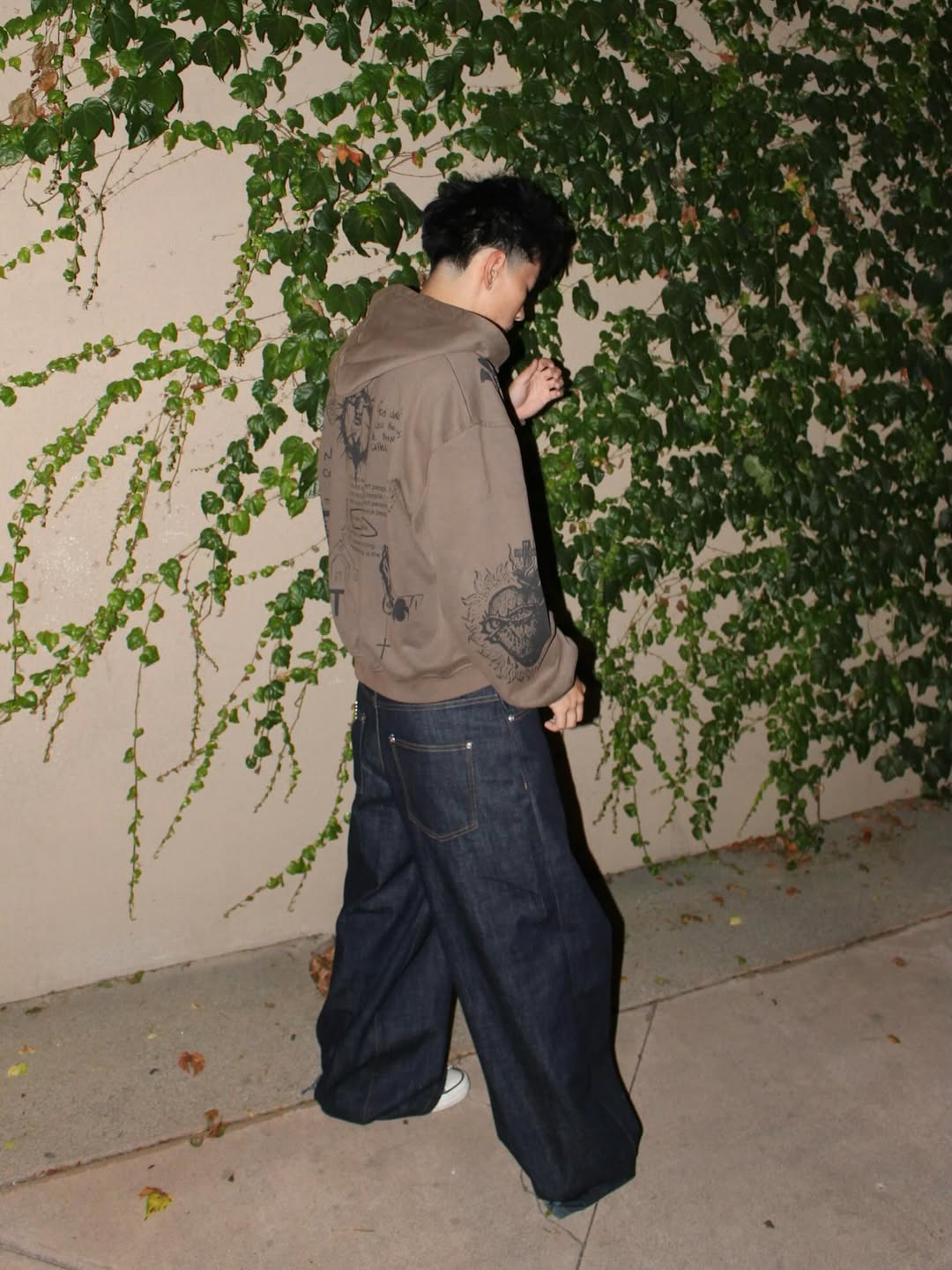GALLERY ZIP UP - Prayers Avenu ​