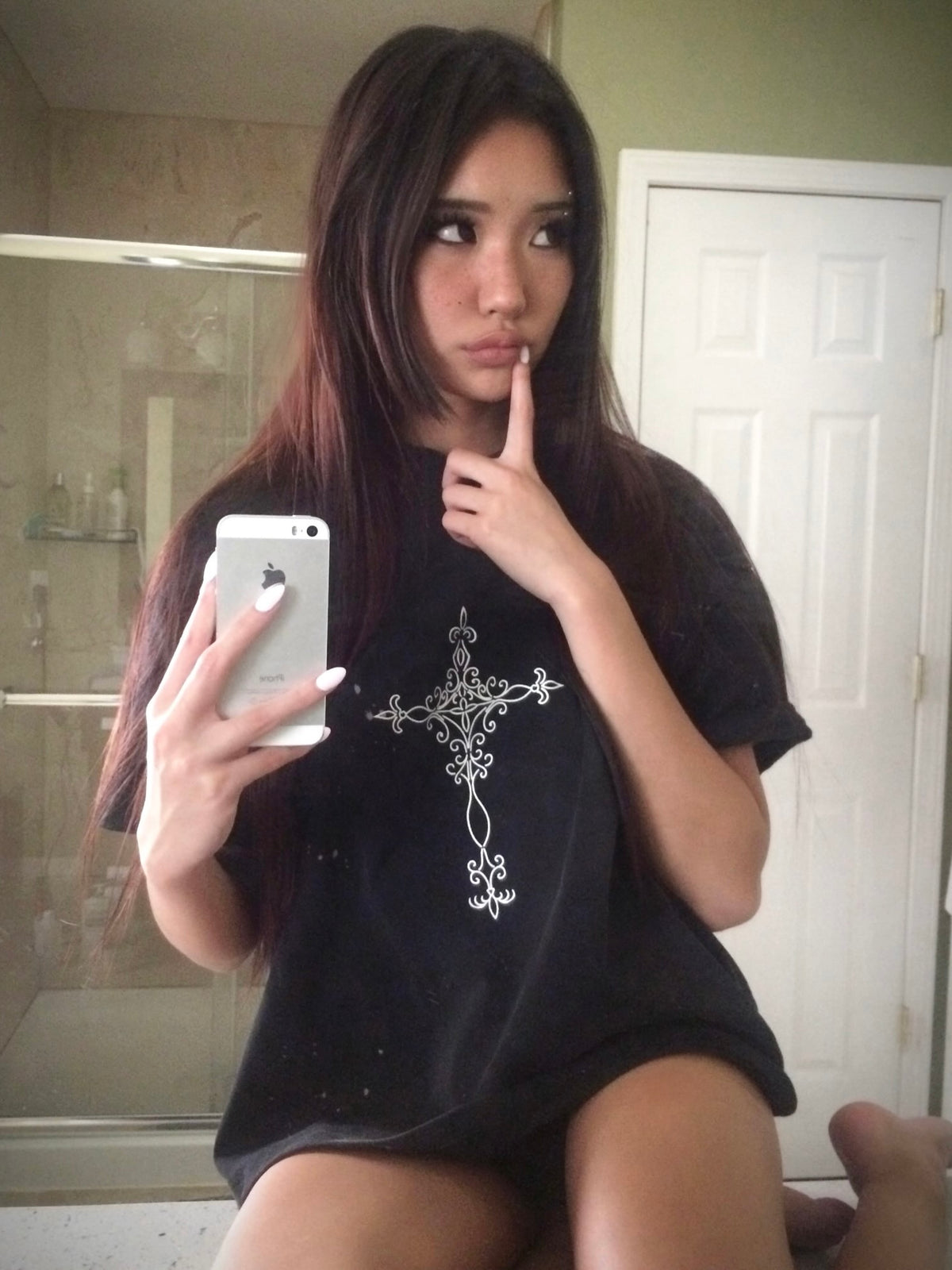 RELIC No. 01 TEE - Prayers Avenu ​