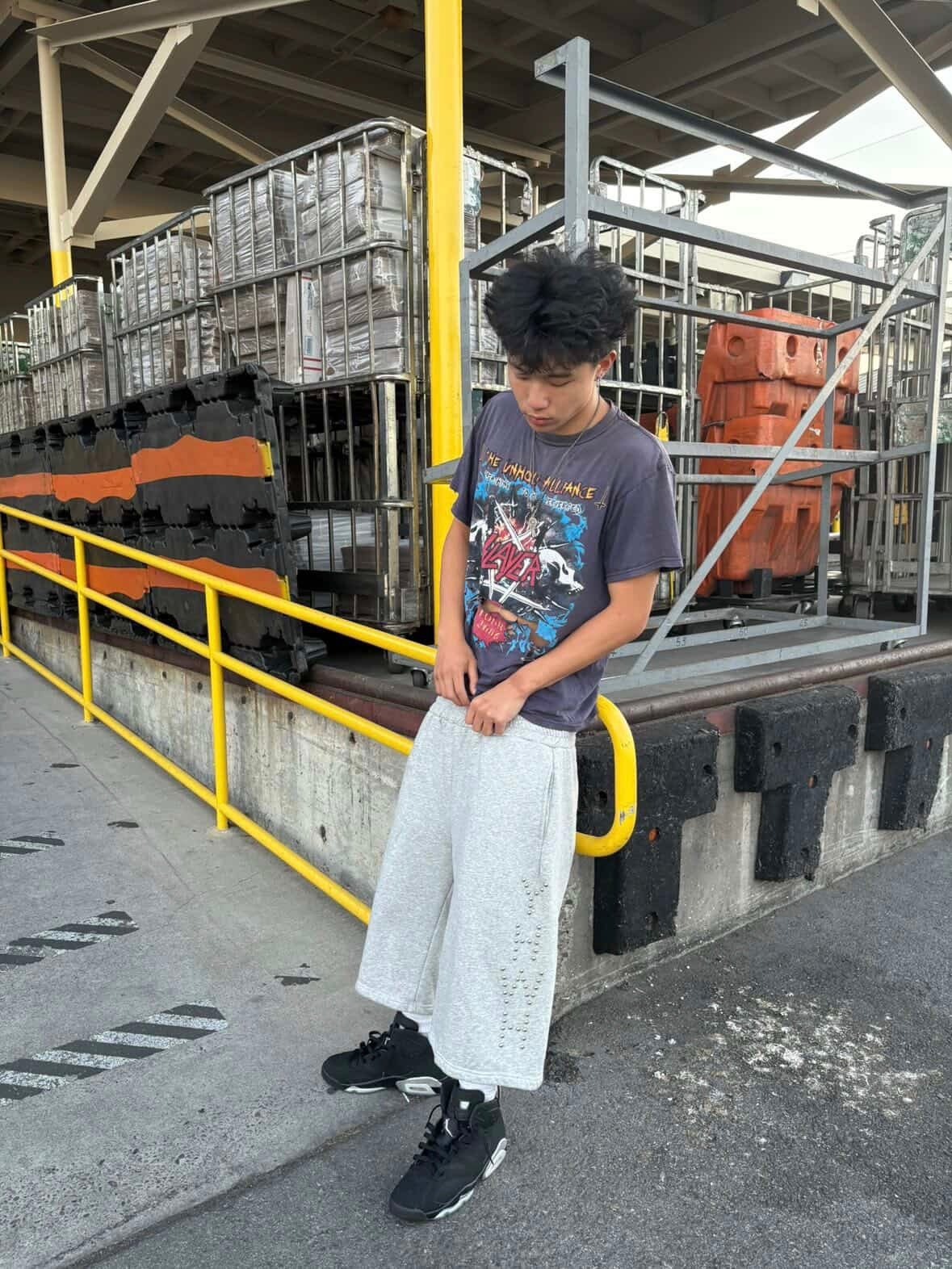 YHWH BAGGY SWEATSHORTS-thumbmail-18