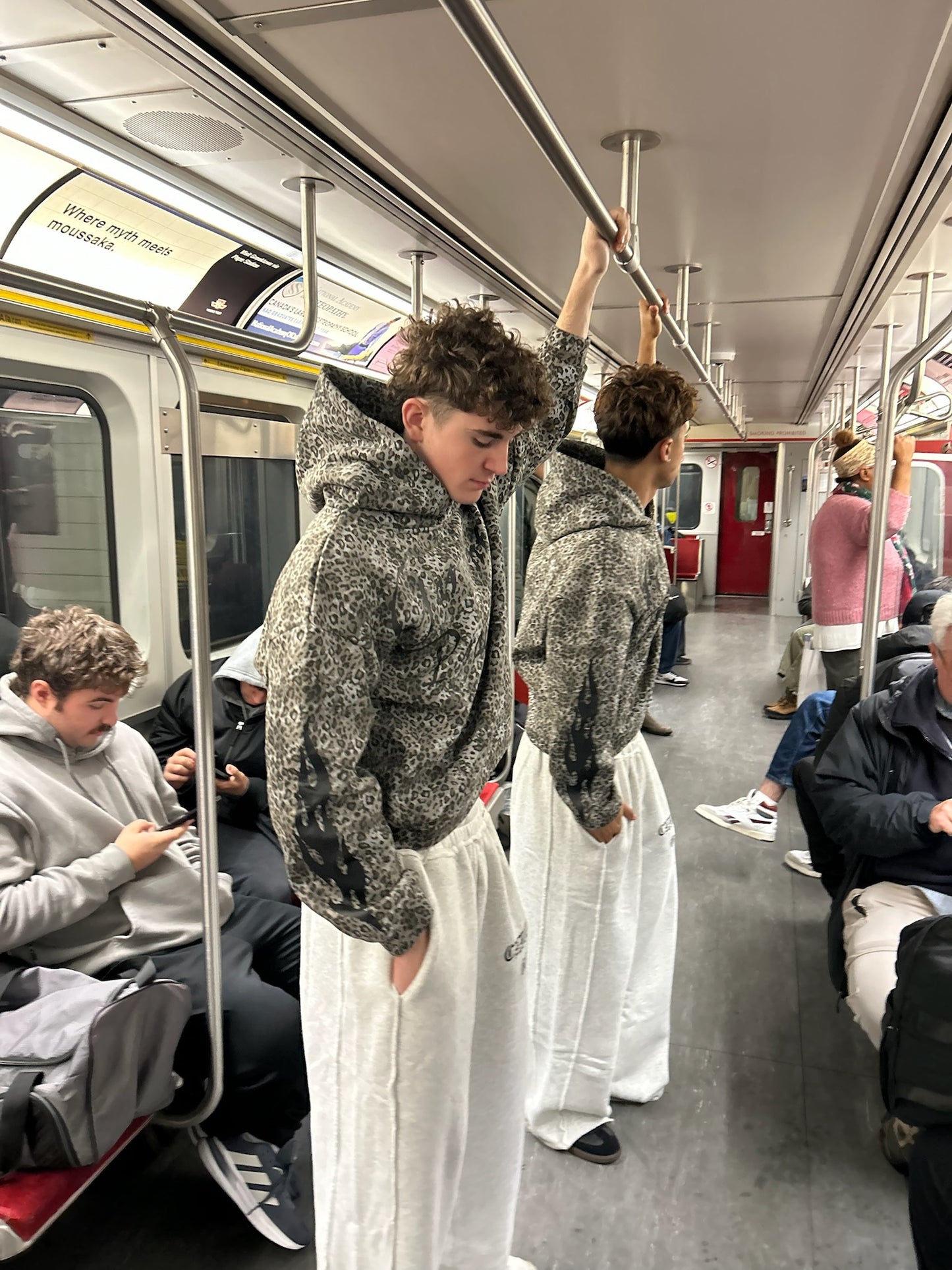 GARMENT OF PRAISE - Prayers Avenu ​