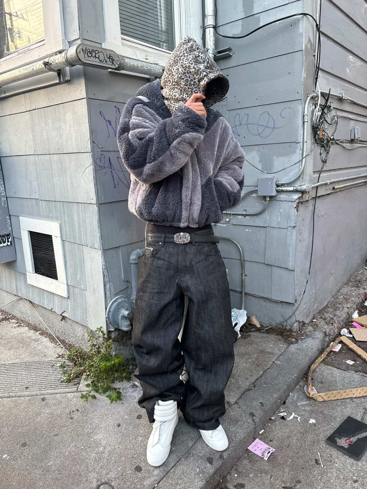 GARMENT OF PRAISE HOODIE