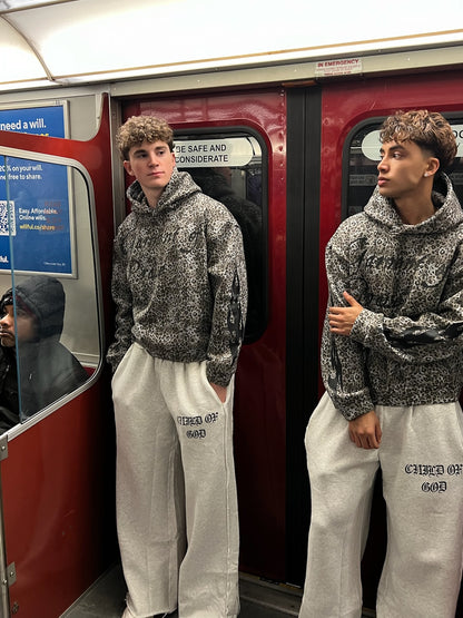 GARMENT OF PRAISE - Prayers Avenu ​