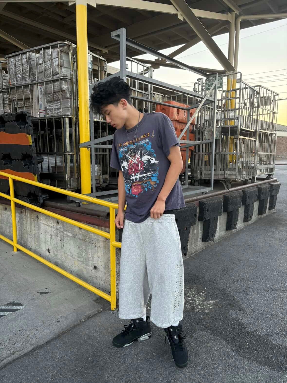 YHWH BAGGY SWEATSHORTS-thumbmail-14