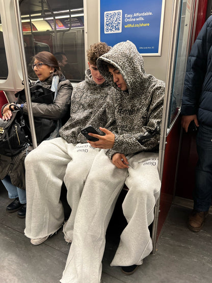 GARMENT OF PRAISE - Prayers Avenu ​