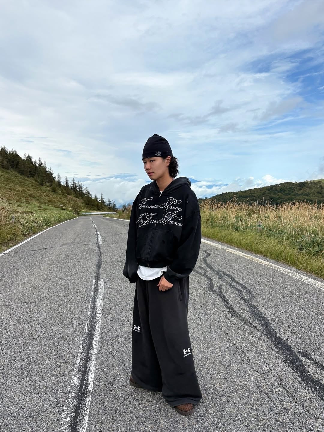 prayersavene フーディー JESUS TIME ZIP UP - JET – Prayers Avenu ​