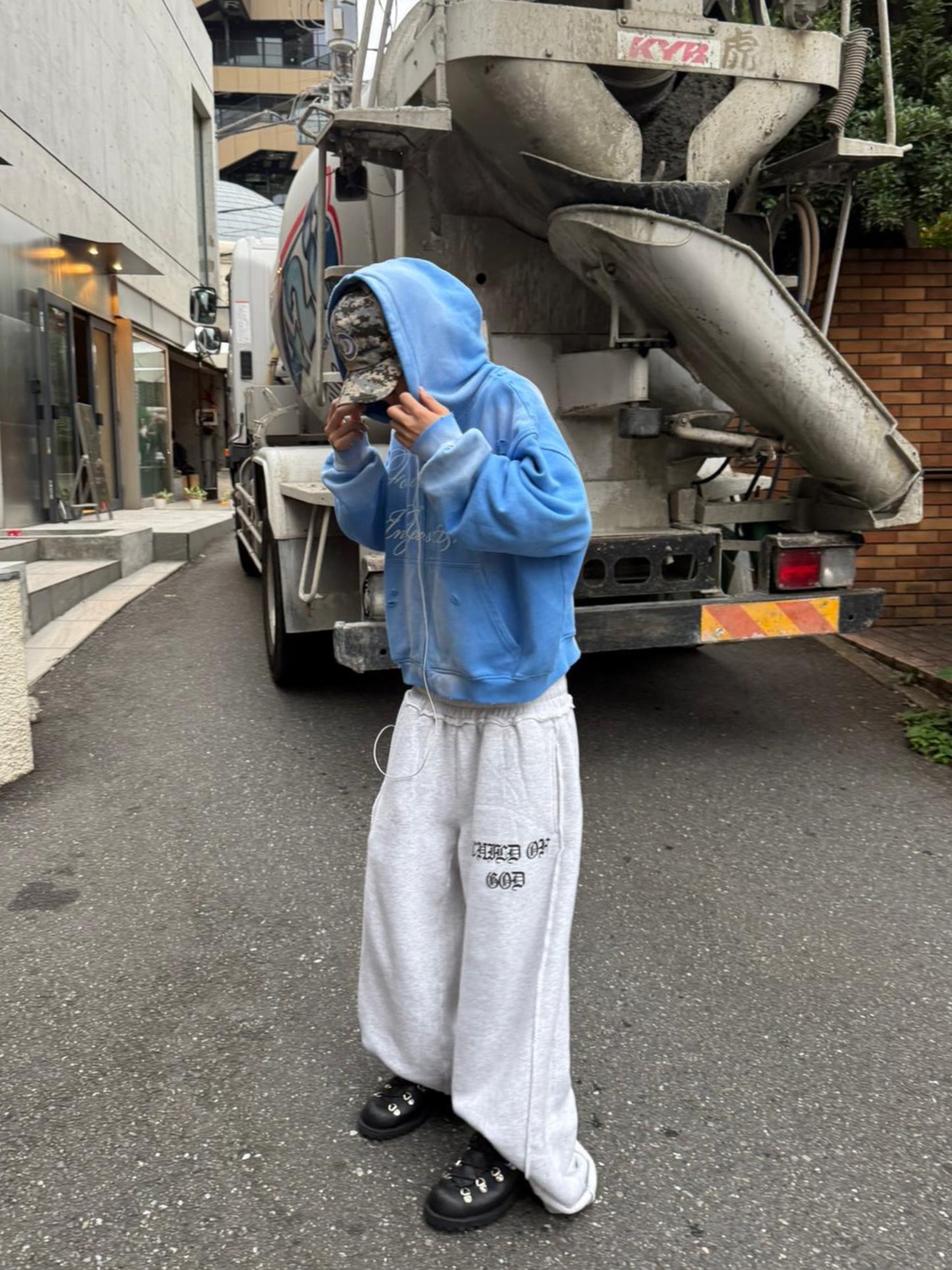 GRACE LAYER BAGGY SWEATPANTS - Prayers Avenu ​